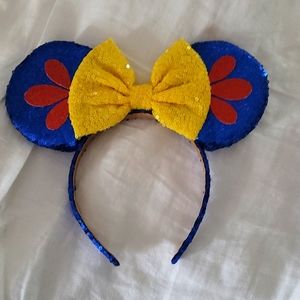Snow White inspired Minnie Ears